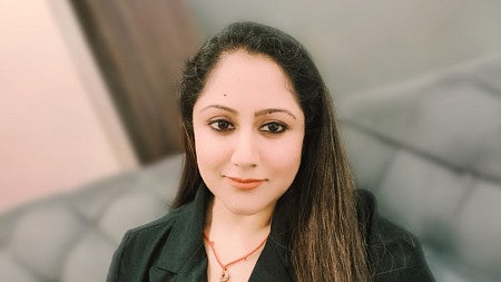 Urvashi Walia headshot