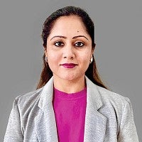 Urvashi Walia headshot